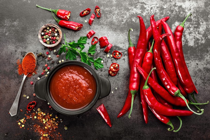 Vì sao người có bệnh dạ dày, thực quản nên tránh thức ăn cay? - Ảnh 3. Vì sao người có bệnh dạ dày, thực quản nên tránh thức ăn cay? - Ảnh 3.