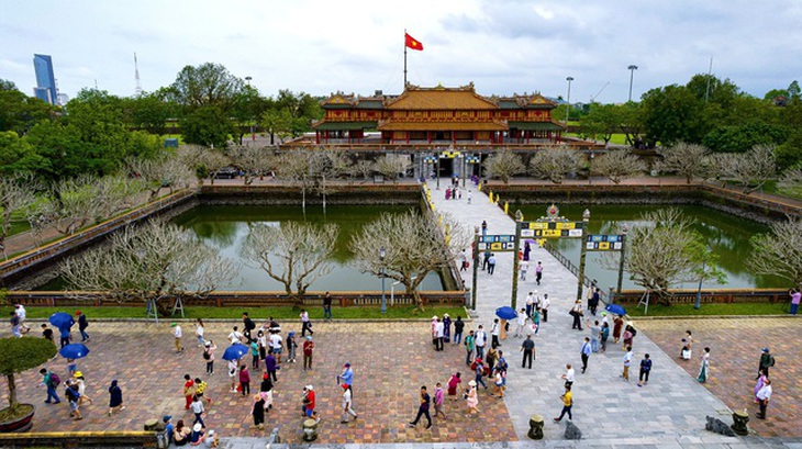 Thừa Thiên Huế: Nhiều hoạt động hấp dẫn dịp nghỉ lễ Quốc khánh, đường dây nóng trực 24/7 - Ảnh 1. Thừa Thiên Huế: Nhiều hoạt động hấp dẫn dịp nghỉ lễ Quốc khánh, đường dây nóng trực 24/7 - Ảnh 1.