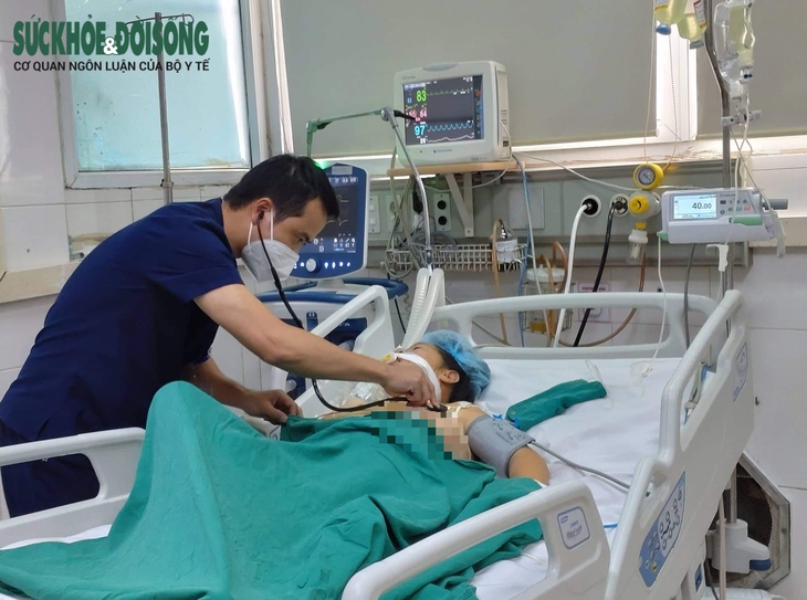 Nhiều bệnh nhân sốt xuất huyết diễn biến nặng, tử vong nhanh chóng - Ảnh 4. Nhiều bệnh nhân sốt xuất huyết diễn biến nặng, tử vong nhanh chóng - Ảnh 4.