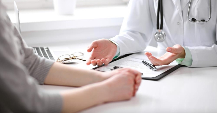 Rối loạn tiền đình ngoại biên còn có thể có biểu hiện tình trạng chóng mặt nặng và kéo dài. Ảnh minh họa