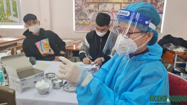 Số ca mắc COVID-19 có xu hướng tăng, tiêm vaccine là biện pháp phòng bệnh hữu hiệu - Ảnh 3.