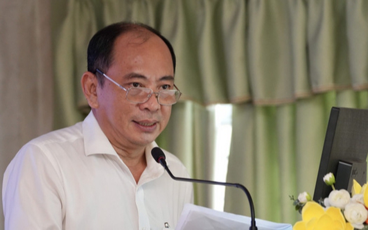 TP.HCM: Từ lãnh đạo đến nhân viên y tế nghỉ việc, lý do là gì?
