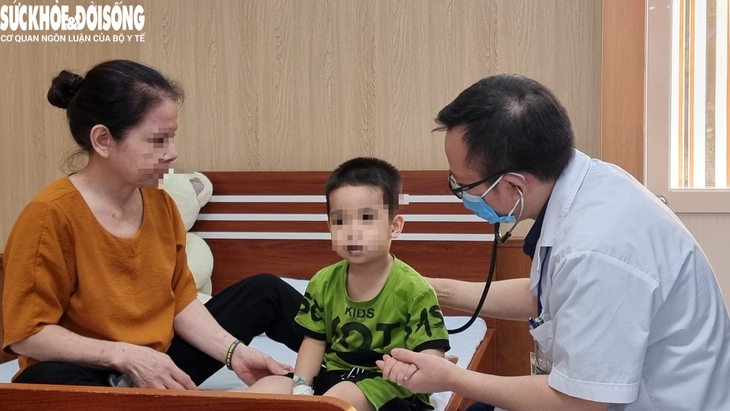 Hải Phòng: Sau COVID-19, trẻ mắc viêm phổi nhiều và nặng hơn - Ảnh 1.