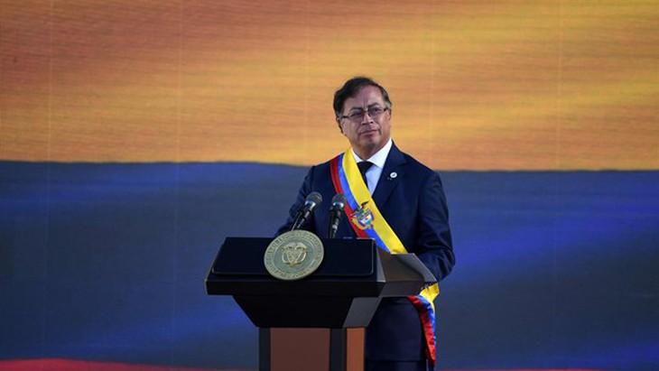 Tổng thống đắc cử Colombia Gustavo Petro tuyên thệ nhậm chức - Ảnh 1. Tổng thống đắc cử Colombia Gustavo Petro tuyên thệ nhậm chức - Ảnh 1.