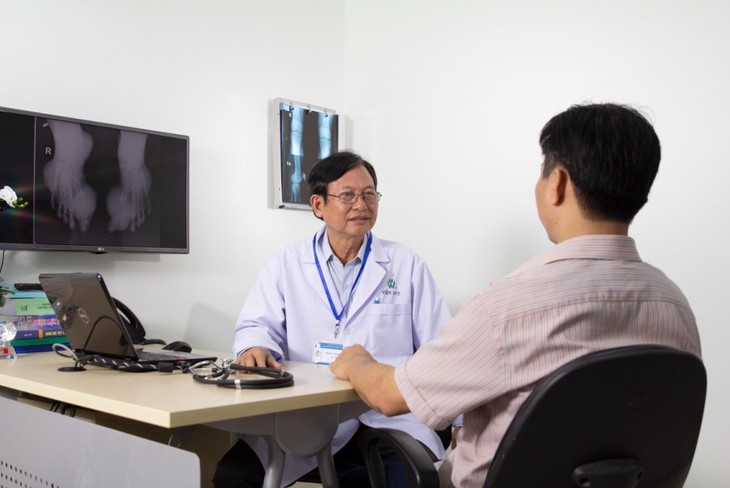 Có thể điều trị hiệu quả bệnh gút nặng và các bệnh mạn tính kèm theo bằng mô hình quản lý ngoại trú - Ảnh 1.