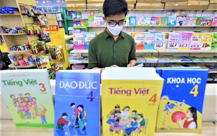 Kết luận của 2 Phó Thủ tướng về học phí và sách giáo khoa