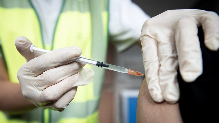 Vẫn còn hơn 15 triệu mũi tiêm vaccine COVID-19 sai thông tin, Bộ Y tế lại phải nhắc 'làm sạch' dữ liệu - Ảnh 1. Vẫn còn hơn 15 triệu mũi tiêm vaccine COVID-19 sai thông tin, Bộ Y tế lại phải nhắc 'làm sạch' dữ liệu - Ảnh 1.