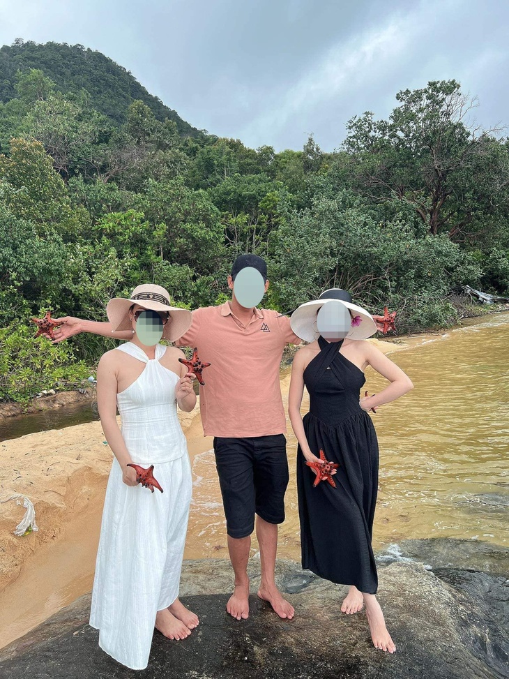 Cư dân mạng phẫn nộ trước hình ảnh hơn 100 con sao biển bị phơi trên đá để du khách "tự sướng" - Ảnh 3. Cư dân mạng phẫn nộ trước hình ảnh hơn 100 con sao biển bị phơi trên đá để du khách "tự sướng" - Ảnh 3.