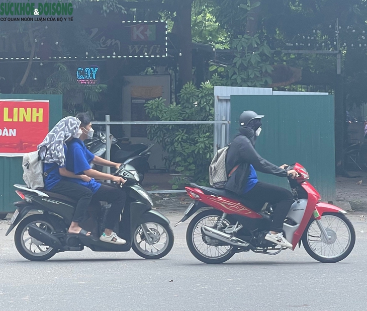 Học sinh Hà Nội "lách luật" đi xe máy điện, xe đạp điện  - Ảnh 6.