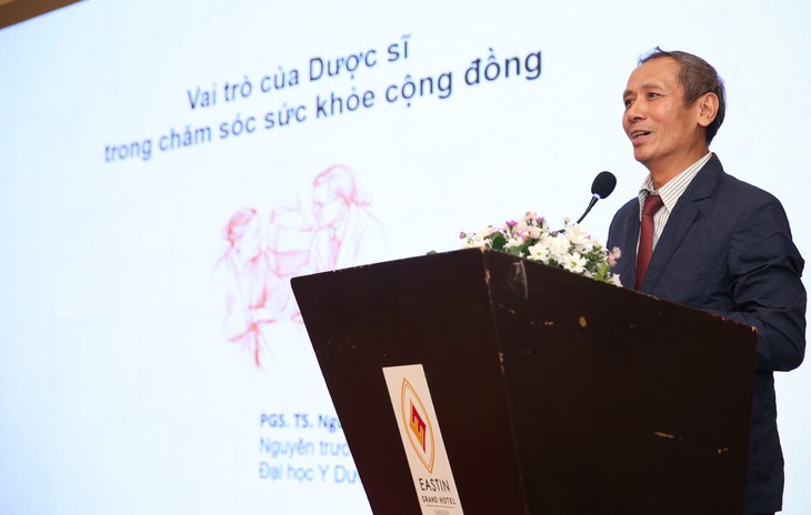 7000 dược sĩ được nâng cao năng lực tư vấn sử dụng thuốc cho cộng đồng - Ảnh 1. 7000 dược sĩ được nâng cao năng lực tư vấn sử dụng thuốc cho cộng đồng - Ảnh 1.