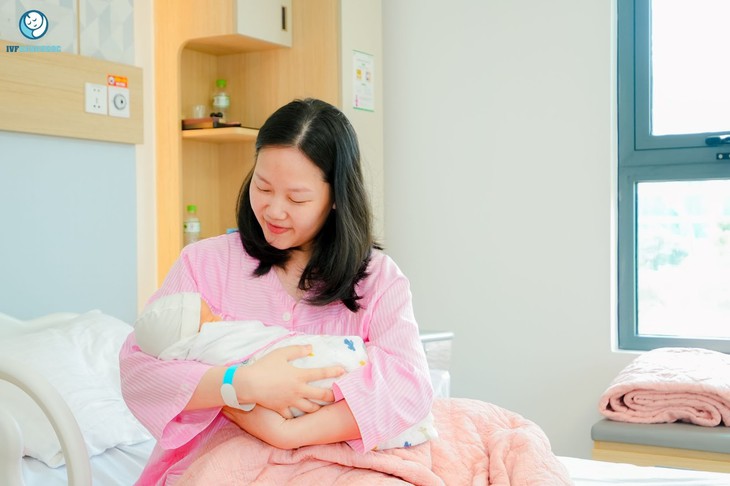 Cái kết viên mãn cho vợ chồng trẻ hiếm muộn nhờ phương pháp mini IVF - Ảnh 2. Cái kết viên mãn cho vợ chồng trẻ hiếm muộn nhờ phương pháp mini IVF - Ảnh 2.