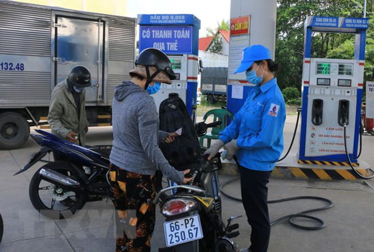 TP.HCM: Tăng cường kiểm tra, xử lý vi phạm hoạt động bán lẻ xăng dầu - Ảnh 1. TP.HCM: Tăng cường kiểm tra, xử lý vi phạm hoạt động bán lẻ xăng dầu - Ảnh 1.