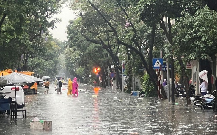 Cảnh báo mưa to và ngập ở nhiều nơi