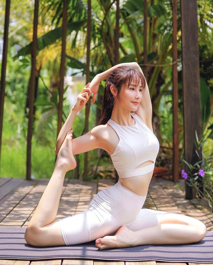 Chế độ ăn đặc biệt giúp Diễm My 9X ngày càng trẻ đẹp, sexy - Ảnh 1.