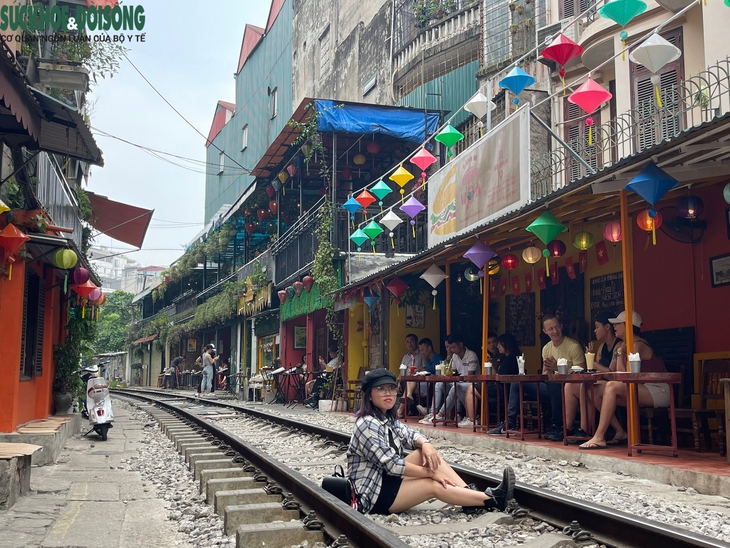 Người Hà Nội muốn "phố đường tàu" thành điểm hút khách du lịch - Ảnh 5.