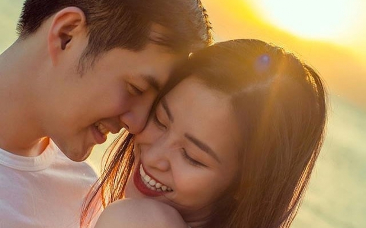 Những cặp vợ chồng nghệ sĩ vượt sóng gió, sống hạnh phúc trong showbiz Việt