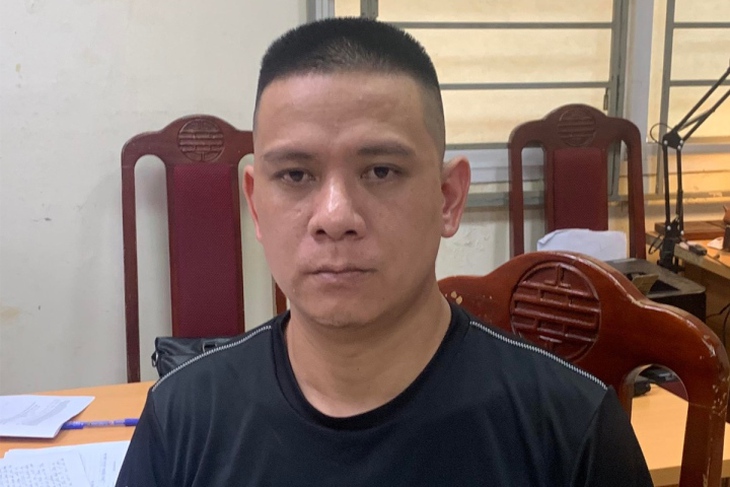 Khởi tố, bắt giam tài xế và tình địch trong vụ giết người, ép cô gái lên taxi ở Hà Nội - Ảnh 2. Khởi tố, bắt giam tài xế và tình địch trong vụ giết người, ép cô gái lên taxi ở Hà Nội - Ảnh 2.