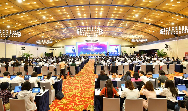 Chủ tịch Quốc hội: Bảo đảm ổn định kinh tế vĩ mô như là yếu tố 'bất biến' để ứng với 'vạn biến' - Ảnh 2. Chủ tịch Quốc hội: Bảo đảm ổn định kinh tế vĩ mô như là yếu tố 'bất biến' để ứng với 'vạn biến' - Ảnh 2.