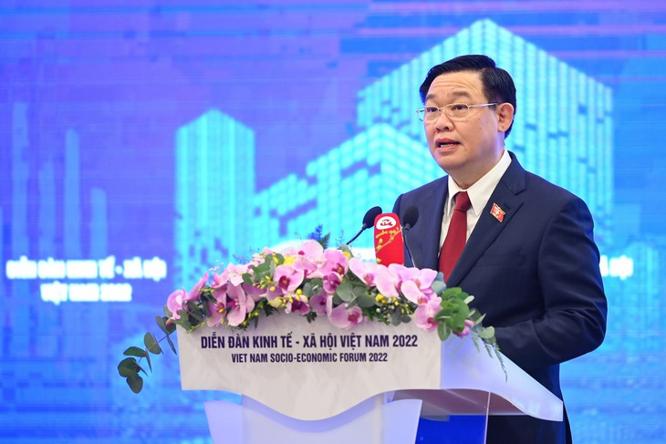 Chủ tịch Quốc hội: Bảo đảm ổn định kinh tế vĩ mô như là yếu tố 'bất biến' để ứng với 'vạn biến' - Ảnh 3. Chủ tịch Quốc hội: Bảo đảm ổn định kinh tế vĩ mô như là yếu tố 'bất biến' để ứng với 'vạn biến' - Ảnh 3.
