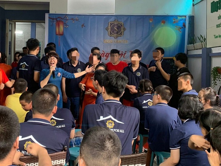 Từ vụ chi 200 triệu đồng/tháng để chữa bệnh tự kỷ cho con: Chuyên gia nói lời gan ruột, cha mẹ đừng 'lạc lối' trong hành trình 'cứu' con - Ảnh 2. Từ vụ chi 200 triệu đồng/tháng để chữa bệnh tự kỷ cho con: Chuyên gia nói lời gan ruột, cha mẹ đừng 'lạc lối' trong hành trình 'cứu' con - Ảnh 2.