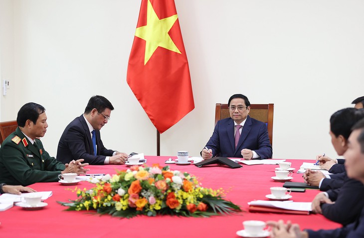 Thủ tướng Phạm Minh Chính điện đàm với Thủ tướng Trung Quốc Lý Khắc Cường - Ảnh 3. Thủ tướng Phạm Minh Chính điện đàm với Thủ tướng Trung Quốc Lý Khắc Cường - Ảnh 3.