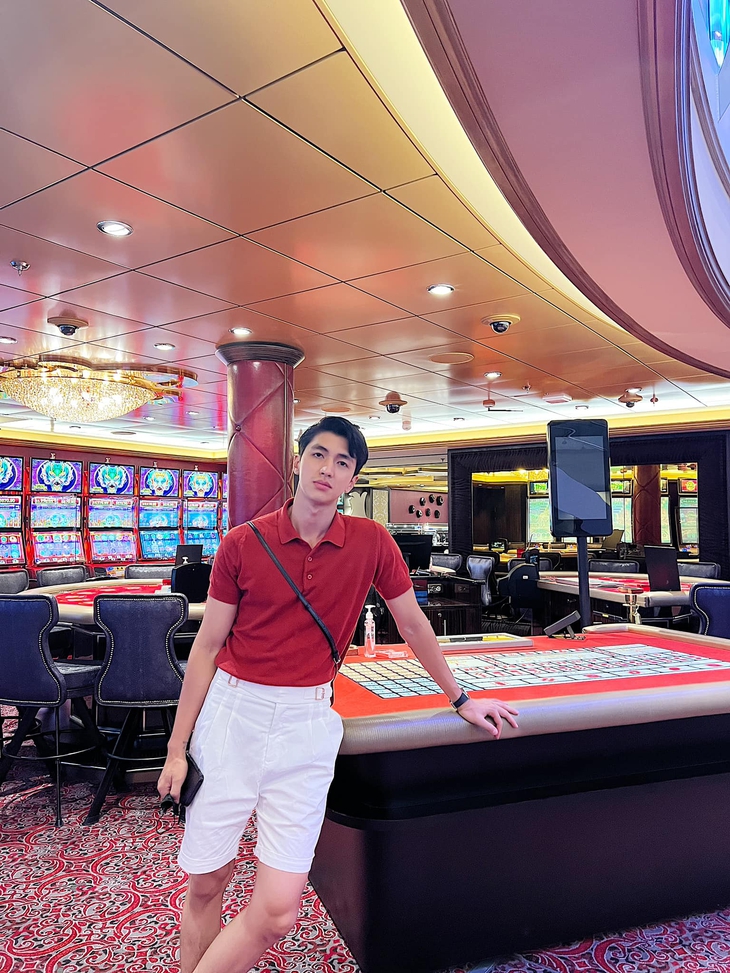 Phong cách thời trang ngoài đời của Bình An 'Gara hạnh phúc' - Ảnh 7.