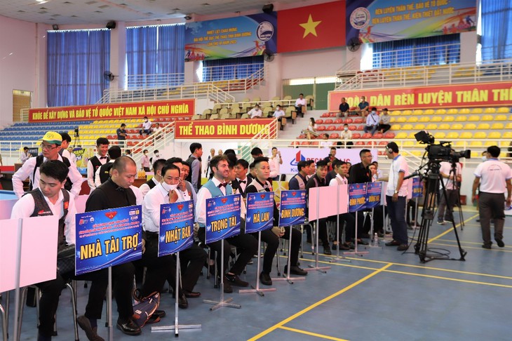 Cùng Number 1 tiếp sức cơ thủ tại giải billiards carom 3 băng quốc tế Bình Dương - Ảnh 1.