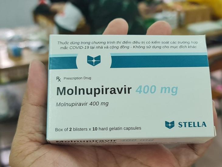 Bị phạt 35 triệu đồng vì mua bán thuốc điều trị COVID-19 - Ảnh 1.