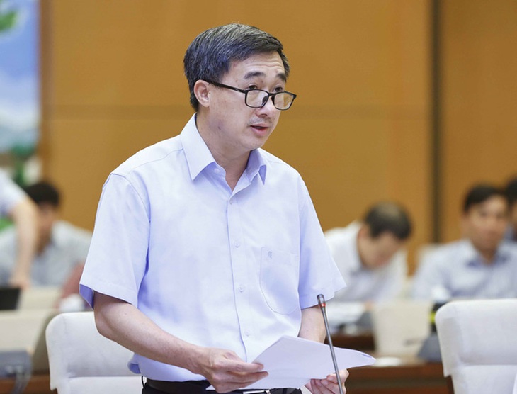 'Bộ Y tế sẵn sàng chuyển giao nếu BHXH Việt Nam đảm đương việc đấu thầu tập trung thuốc, thiết bị y tế' - Ảnh 3. 'Bộ Y tế sẵn sàng chuyển giao nếu BHXH Việt Nam đảm đương việc đấu thầu tập trung thuốc, thiết bị y tế' - Ảnh 3.
