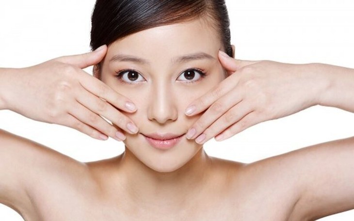 3 bước xoa bóp, bấm huyệt vào buổi sáng giúp trẻ hóa làn da