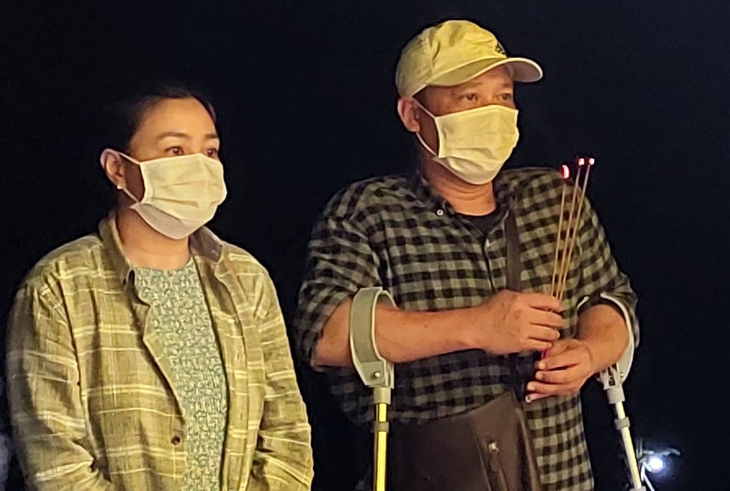 Vụ đưa con đi chữa bệnh, nhận về hũ tro cốt: Muốn khởi tố bị can cần thêm chứng cứ - Ảnh 1. Vụ đưa con đi chữa bệnh, nhận về hũ tro cốt: Muốn khởi tố bị can cần thêm chứng cứ - Ảnh 1.
