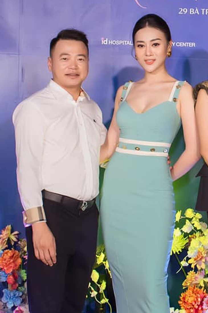 Phương Oanh khoe ảnh hạnh phúc bên Shark Bình - Ảnh 1.