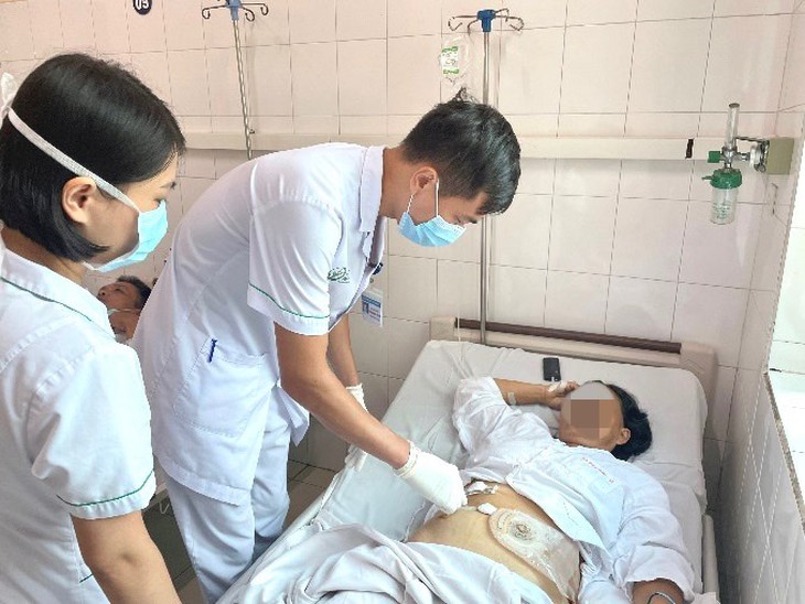 Tổn thương nặng tầng sinh môn, phải nhập viện cấp cứu vì... bị trâu húc - Ảnh 1. Tổn thương nặng tầng sinh môn, phải nhập viện cấp cứu vì... bị trâu húc - Ảnh 1.