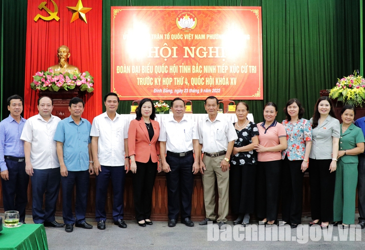 Quyền Bộ trưởng Bộ Y tế Đào Hồng Lan tiếp xúc cử tri phường Đình Bảng - Ảnh 2.