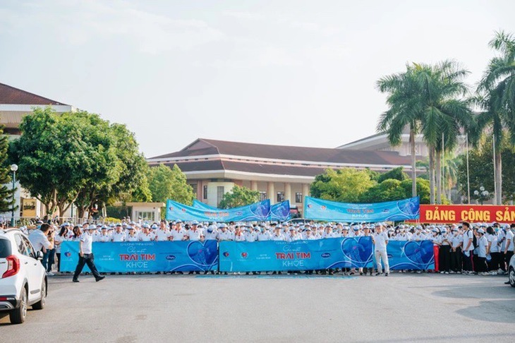 Mỗi năm 200.000 người Việt tử vong do bệnh tim mạch, cần nhớ 8 lời khuyên để phòng tránh - Ảnh 1. Mỗi năm 200.000 người Việt tử vong do bệnh tim mạch, cần nhớ 8 lời khuyên để phòng tránh - Ảnh 1.