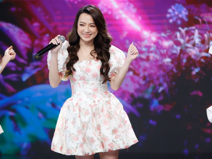 "Bé" Xuân Nghi tiết lộ cuộc sống sau 20 năm nổi tiếng - Ảnh 2.
