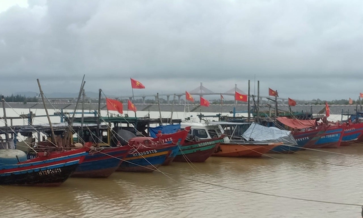 Thủ tướng ban hành Công điện khẩn chỉ đạo ứng phó với siêu bão số 4 - Ảnh 3.
