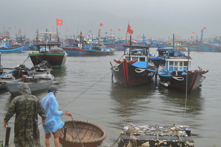 Cấm đường bộ, đường biển và hoàn tất di tản trước khi siêu bão Noru đổ bộ - Ảnh 6.