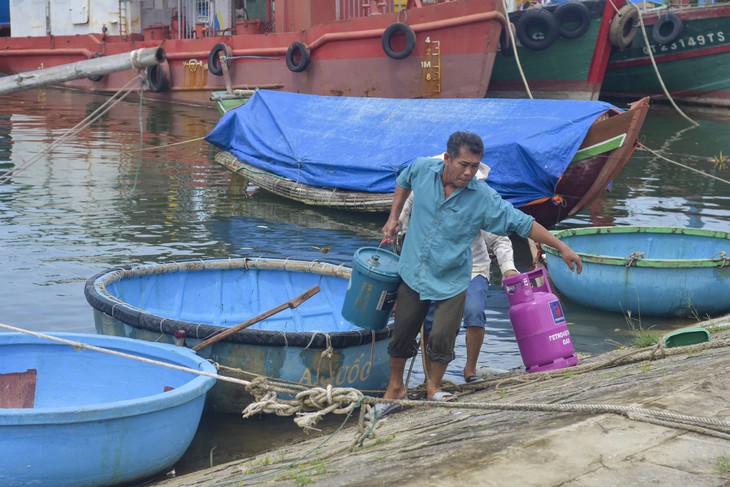 Quyết liệt phòng chống siêu bão Noru từ biển đến rừng - Ảnh 3. Quyết liệt phòng chống siêu bão Noru từ biển đến rừng - Ảnh 3.