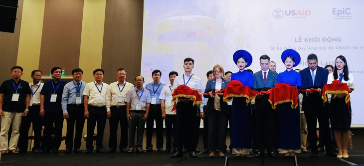 Trang bị hệ thống oxy y tế tại 10 bệnh viện vùng khó khăn phục vụ điều trị COVID-19 và các bệnh khác - Ảnh 1.