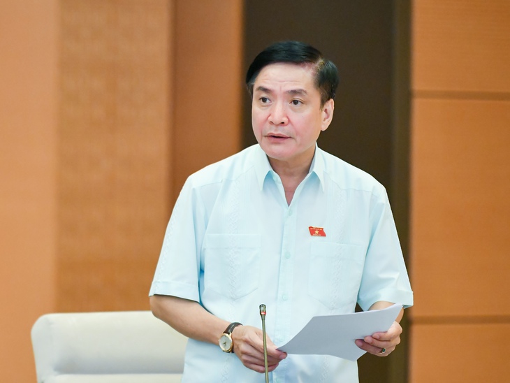 Dự kiến Luật Khám bệnh, chữa bệnh (sửa đổi) sẽ thông qua tại Kỳ họp thứ 4 – Quốc hội khóa XV - Ảnh 2. Dự kiến Luật Khám bệnh, chữa bệnh (sửa đổi) sẽ thông qua tại Kỳ họp thứ 4 – Quốc hội khóa XV - Ảnh 2.