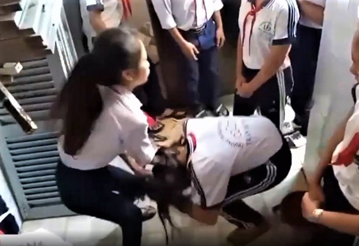 Chuyên gia đưa ra "kế sách" giải quyết vấn nạn bạo lực học đường - Ảnh 3.