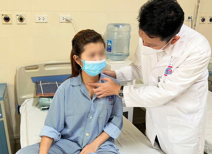Ung tuyến giám ngày càng trẻ hoá, có người 28 tuổi đã phát hiện, bác sĩ khuyến cáo gì? - Ảnh 1. Ung tuyến giám ngày càng trẻ hoá, có người 28 tuổi đã phát hiện, bác sĩ khuyến cáo gì? - Ảnh 1.