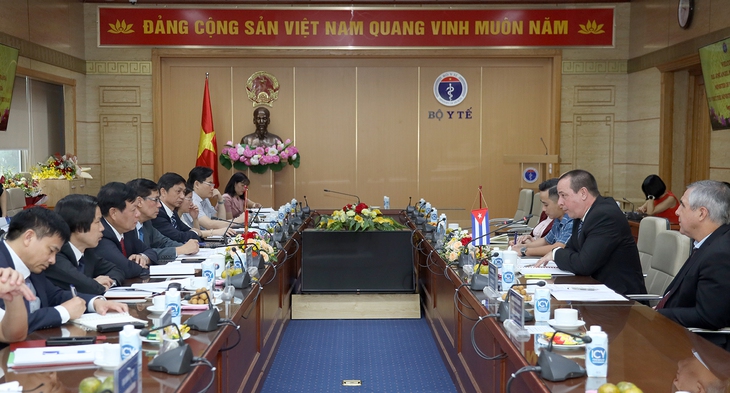 Thúc đẩy mối quan hệ hợp tác y tế song phương Việt Nam - Cu Ba - Ảnh 1. Thúc đẩy mối quan hệ hợp tác y tế song phương Việt Nam - Cu Ba - Ảnh 1.