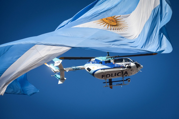 Vụ ám sát hụt phó tổng thống gây rúng động Argentina - Ảnh 4. Vụ ám sát hụt phó tổng thống gây rúng động Argentina - Ảnh 4.