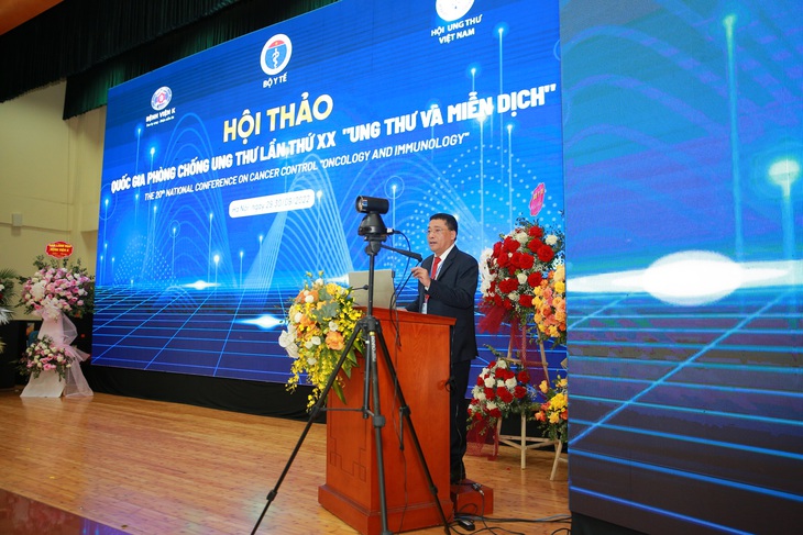 Điều trị miễn dịch giúp người mẹ ung thư vú khỏe mạnh dần và sinh con an toàn - Ảnh 1.