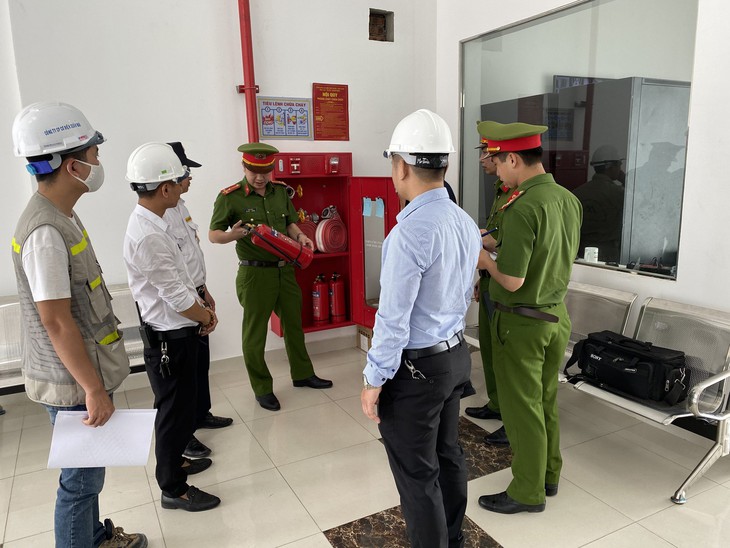 Hà Nội "bêu tên" hàng loạt cơ sở vi phạm phòng cháy chữa cháy - Ảnh 4. Hà Nội "bêu tên" hàng loạt cơ sở vi phạm phòng cháy chữa cháy - Ảnh 4.