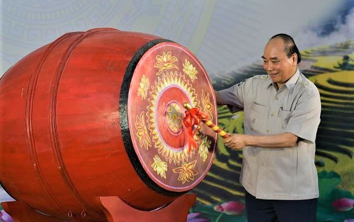 Chủ tịch nước Nguyễn Xuân Phúc: ‘Một năm học bắt đầu, khơi nguồn cho những hy vọng mới’