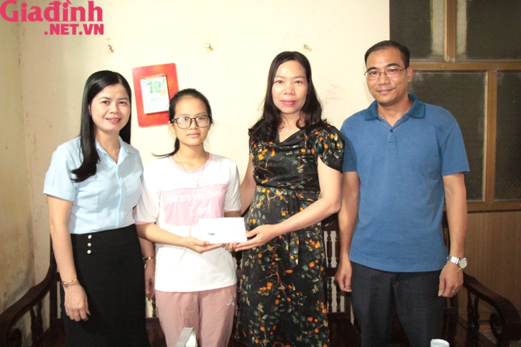 Tình người lan tỏa và niềm vui nữ thủ khoa lớp 10 Hải Dương trước ngày khai giảng - Ảnh 8. Tình người lan tỏa và niềm vui nữ thủ khoa lớp 10 Hải Dương trước ngày khai giảng - Ảnh 8.