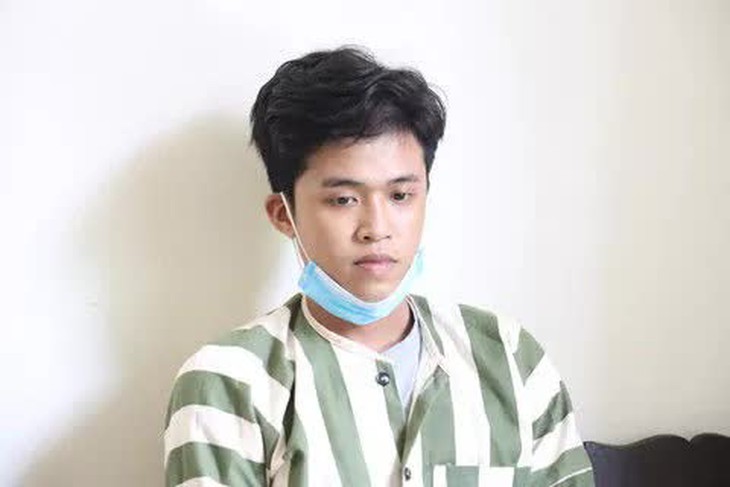 Diễn biến mới nhất vụ nhấn đầu bạn gái xuống mương nước vì không níu kéo được tình cảm - Ảnh 1. Diễn biến mới nhất vụ nhấn đầu bạn gái xuống mương nước vì không níu kéo được tình cảm - Ảnh 1.